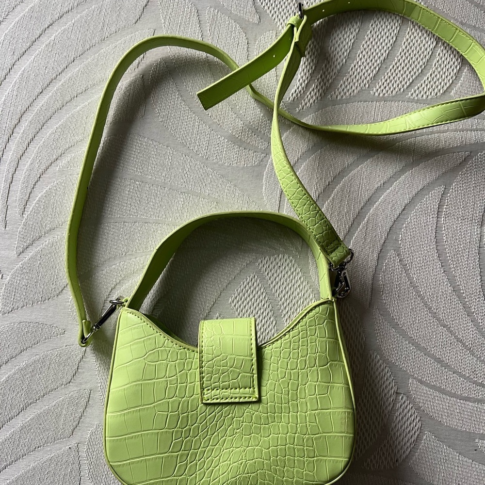 Green Crocodile-Embossed Bag - Picture 3 of 5